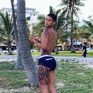 Meet your Posher, Keith